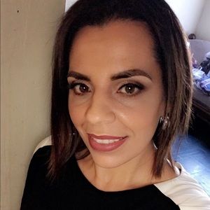 Meet your Posher, Abby